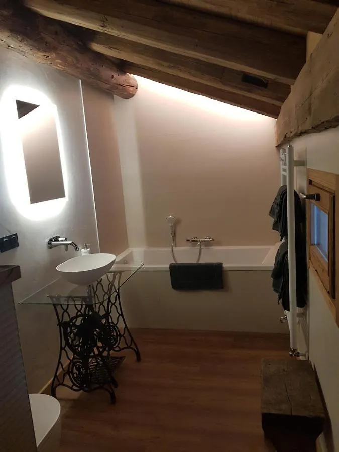 Aux Fermes De La Croix, Maison D'Hotes, Spa Hauteluce 0*,  France