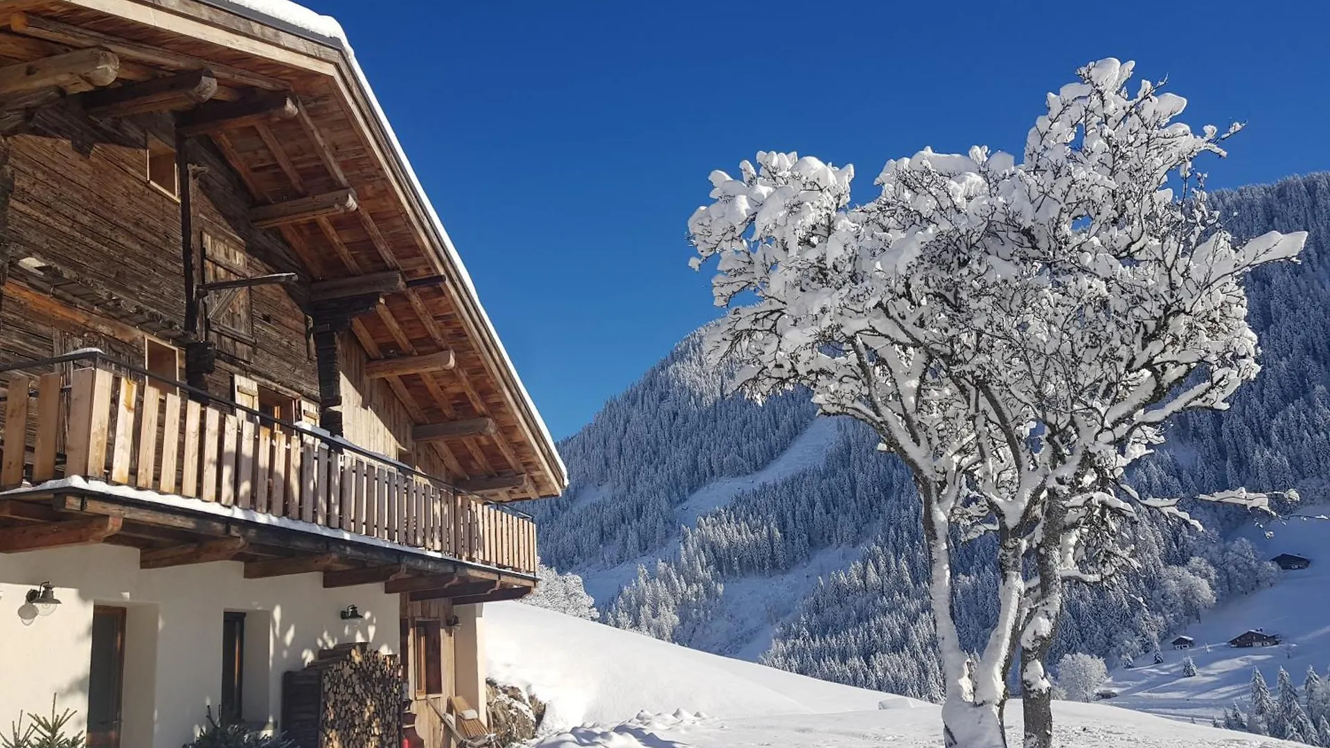 Aux Fermes De La Croix, Maison D'Hotes, Spa Hauteluce