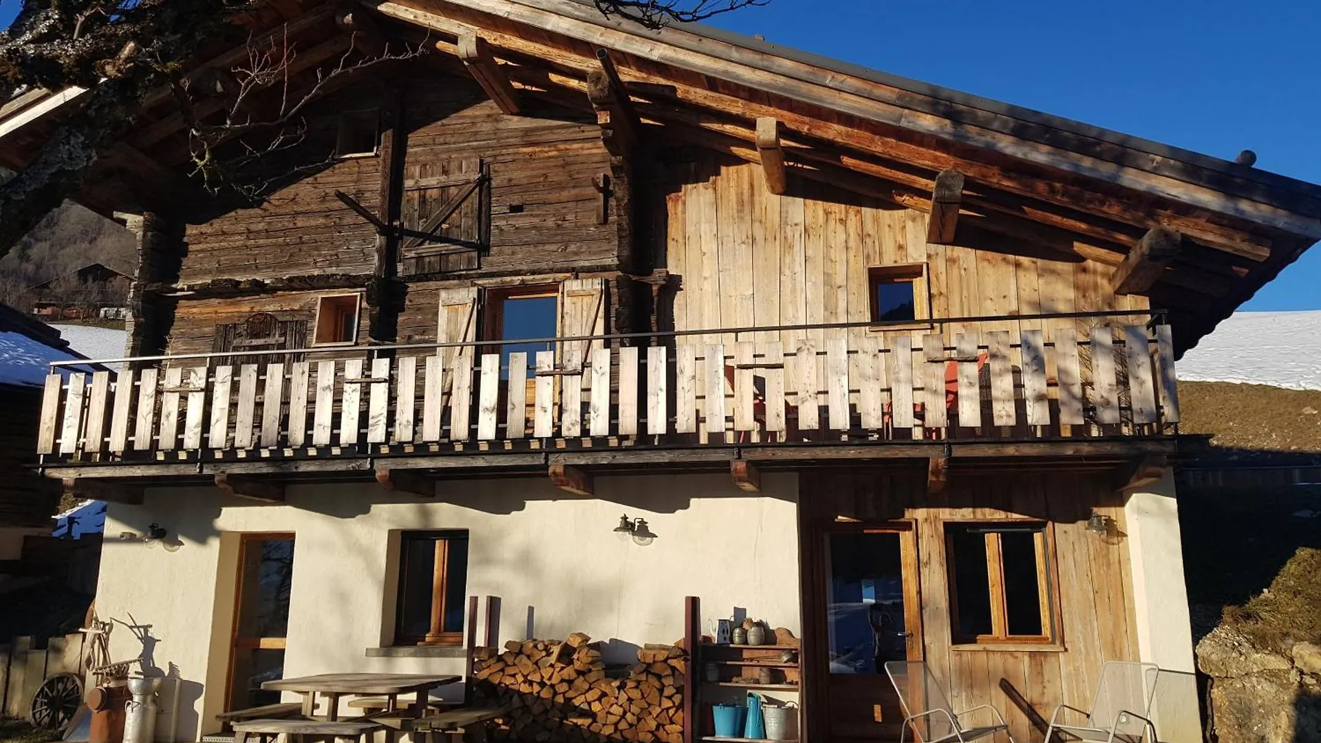 Guest house Aux Fermes De La Croix, Maison D'Hotes, Spa Hauteluce